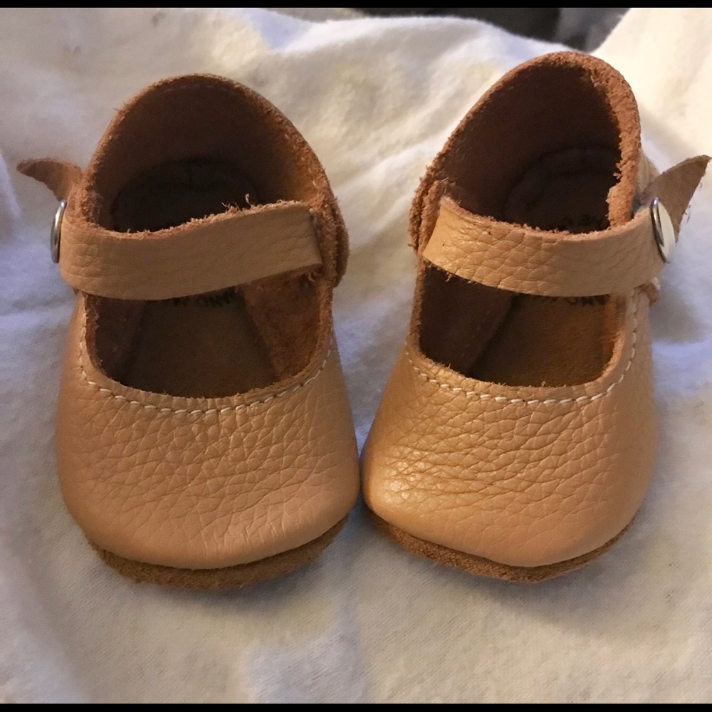 Mon Petit Shoes Size 2